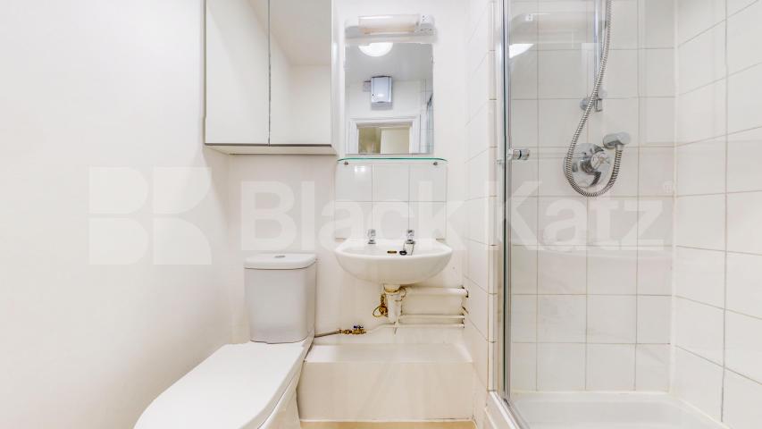 Generously Sized 4-Bedroom Home Moments from Camden & King’s Cross St Pancras Way, Camden